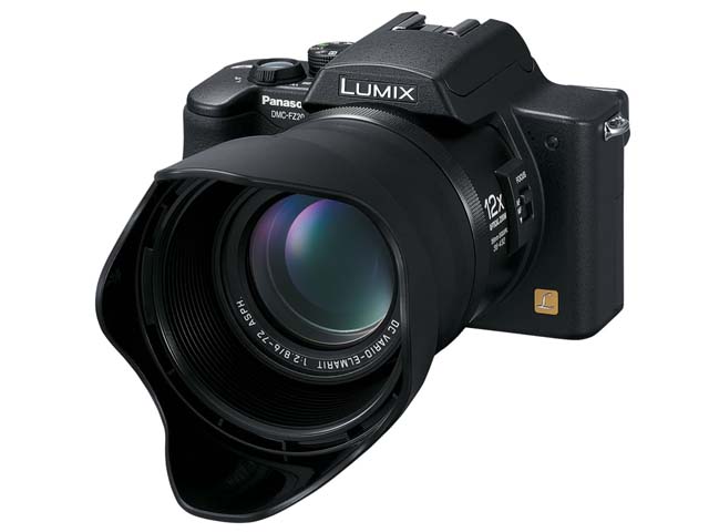 松下、光学手ブレ補正12倍ズームの500万画素機「LUMIX DMC-FZ20」