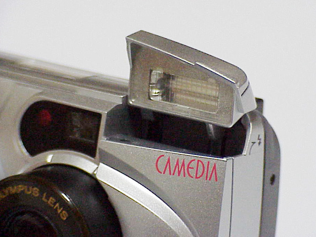 オリンパス「CAMEDIA C-900 ZOOM」β機レポート