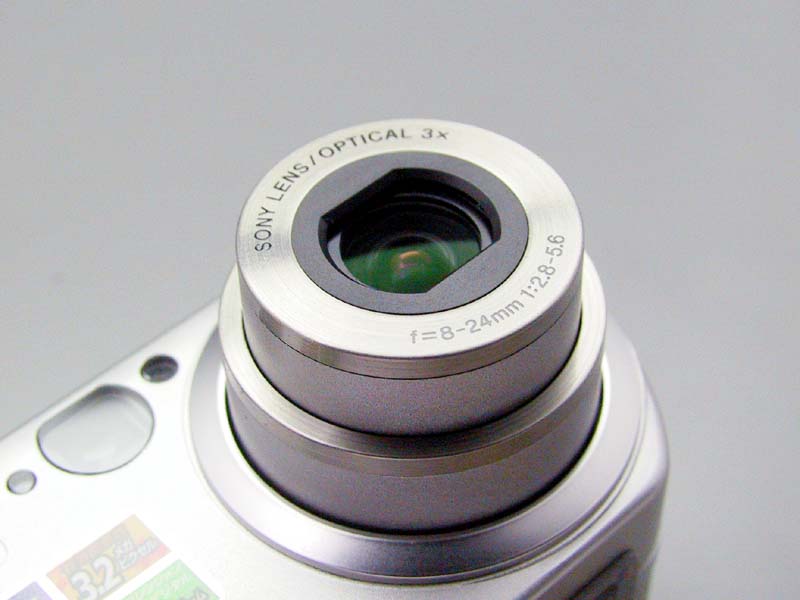 ソニー「DSC-P5」ファーストインプレッション