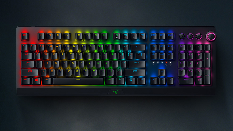 Razer、2.4GHz無線/Bluetooth/有線接続対応のゲーミングキーボード