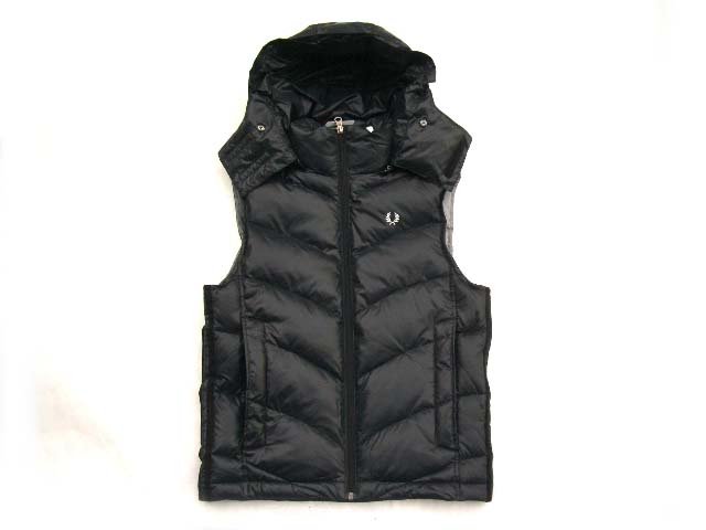 fred perry/フレッドペリー ファー付きダウンベスト : refalt blog