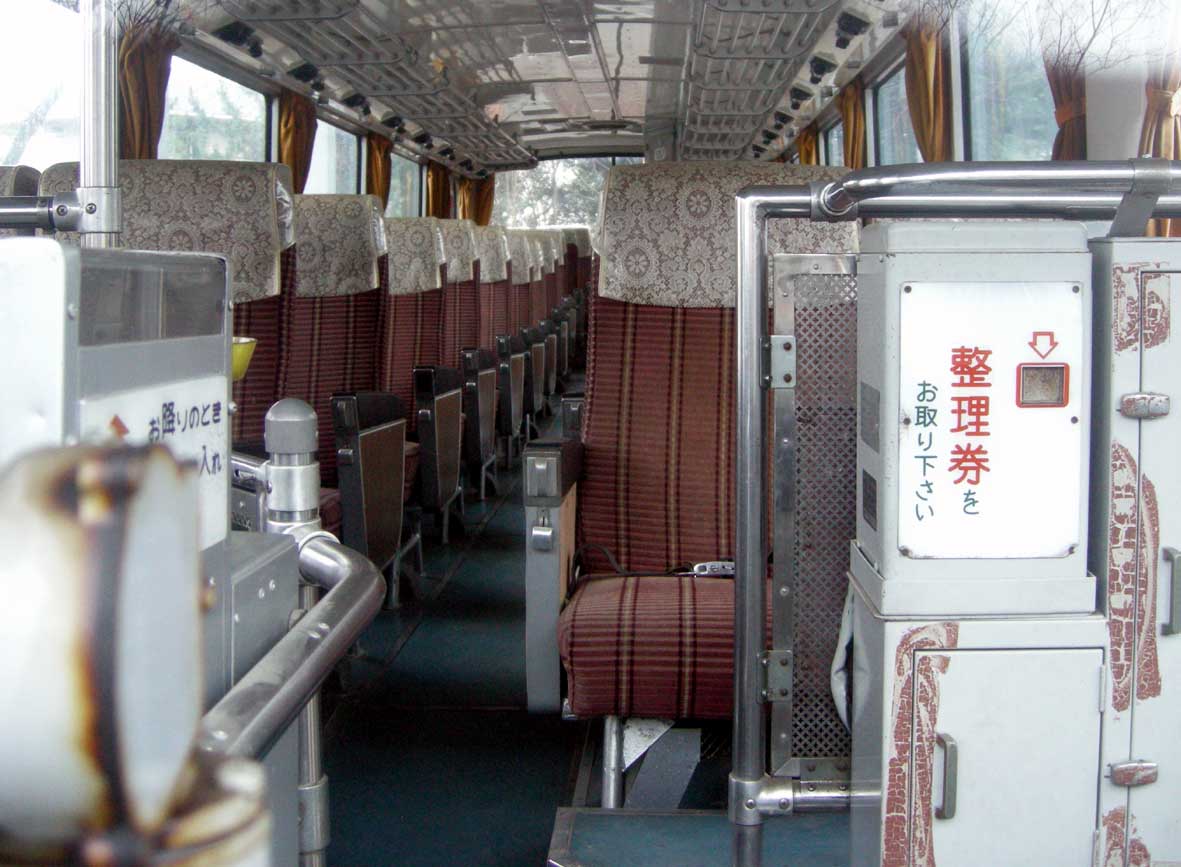 国鉄ハイウェイバス 日野RA900P : バス、鉄道、車、船・・・