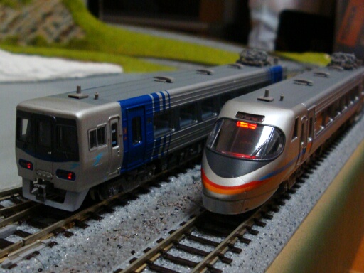 本州―四国連絡特急！：マイクロエースJR四国8000系 : Scenery with