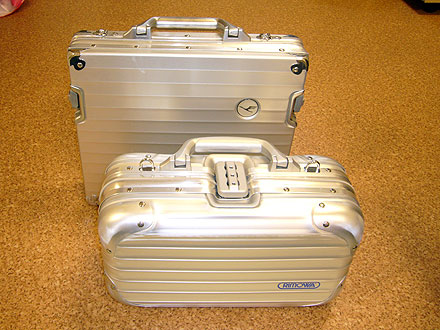 RIMOWAのピッコロケース : 幌馬車2台の道楽日記