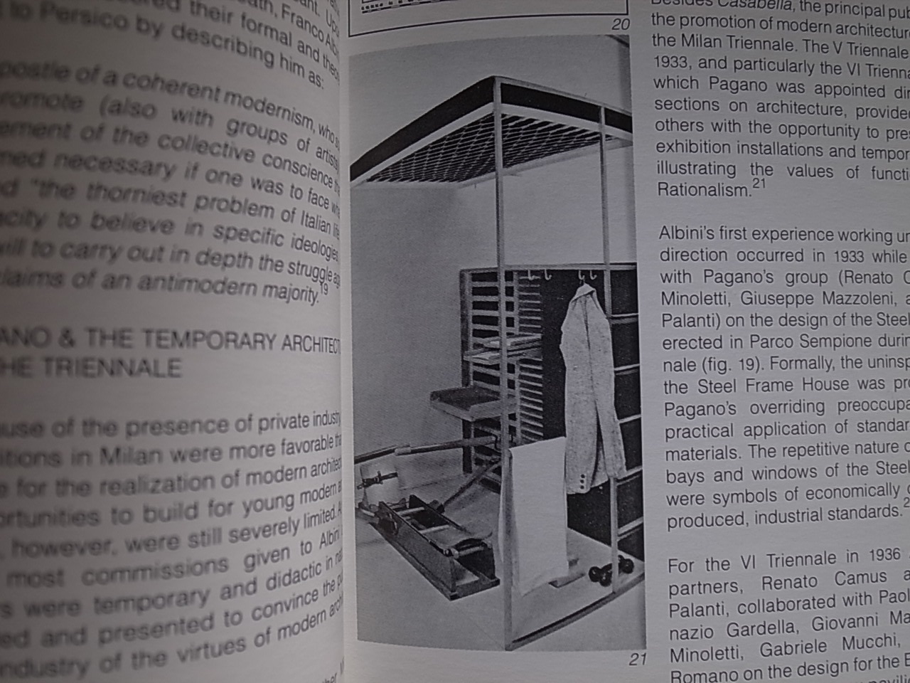 FRANCO ALBINI ARCHITECTURE AND DESIGN 1934-1977 / Stephen Leet