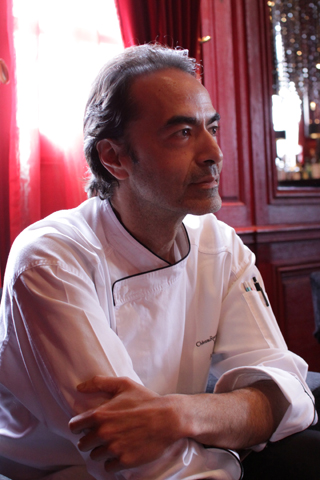 ジョエル・ロブション」総料理長アラン・ヴェルゼロリ氏にインタビュー
