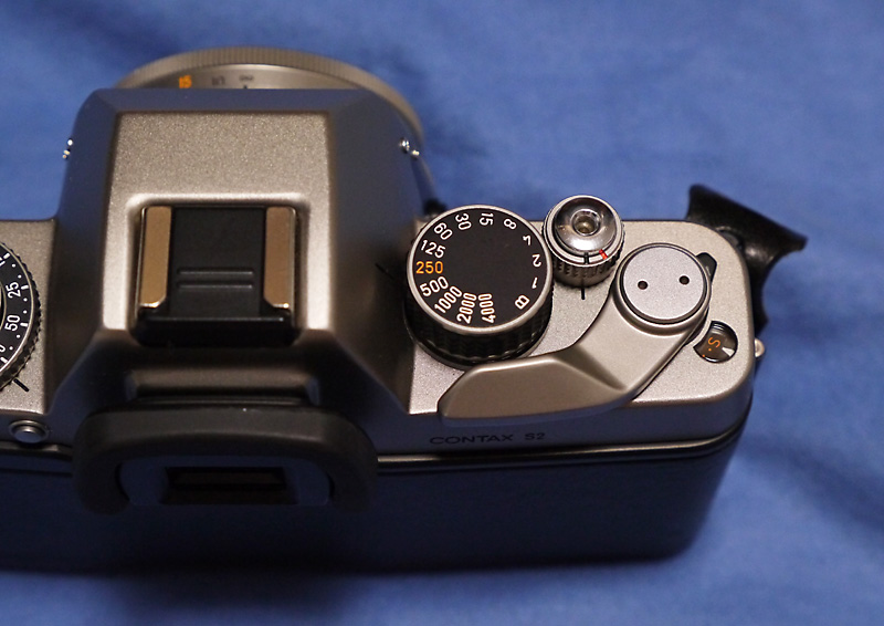 CONTAX S2 ＜その2＞ : 寫眞機萬年堂 - since 2013 -