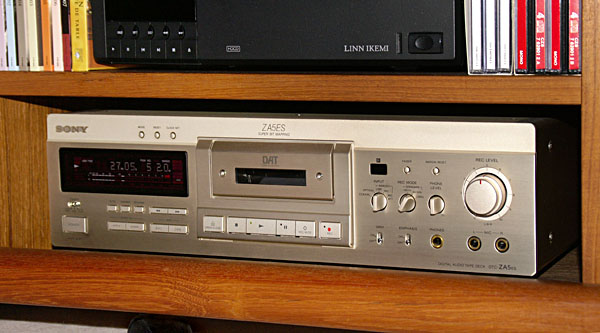 SONY「DTC-ZA5ES」DATカセットデッキ .: SONY DTC-ZA5ES