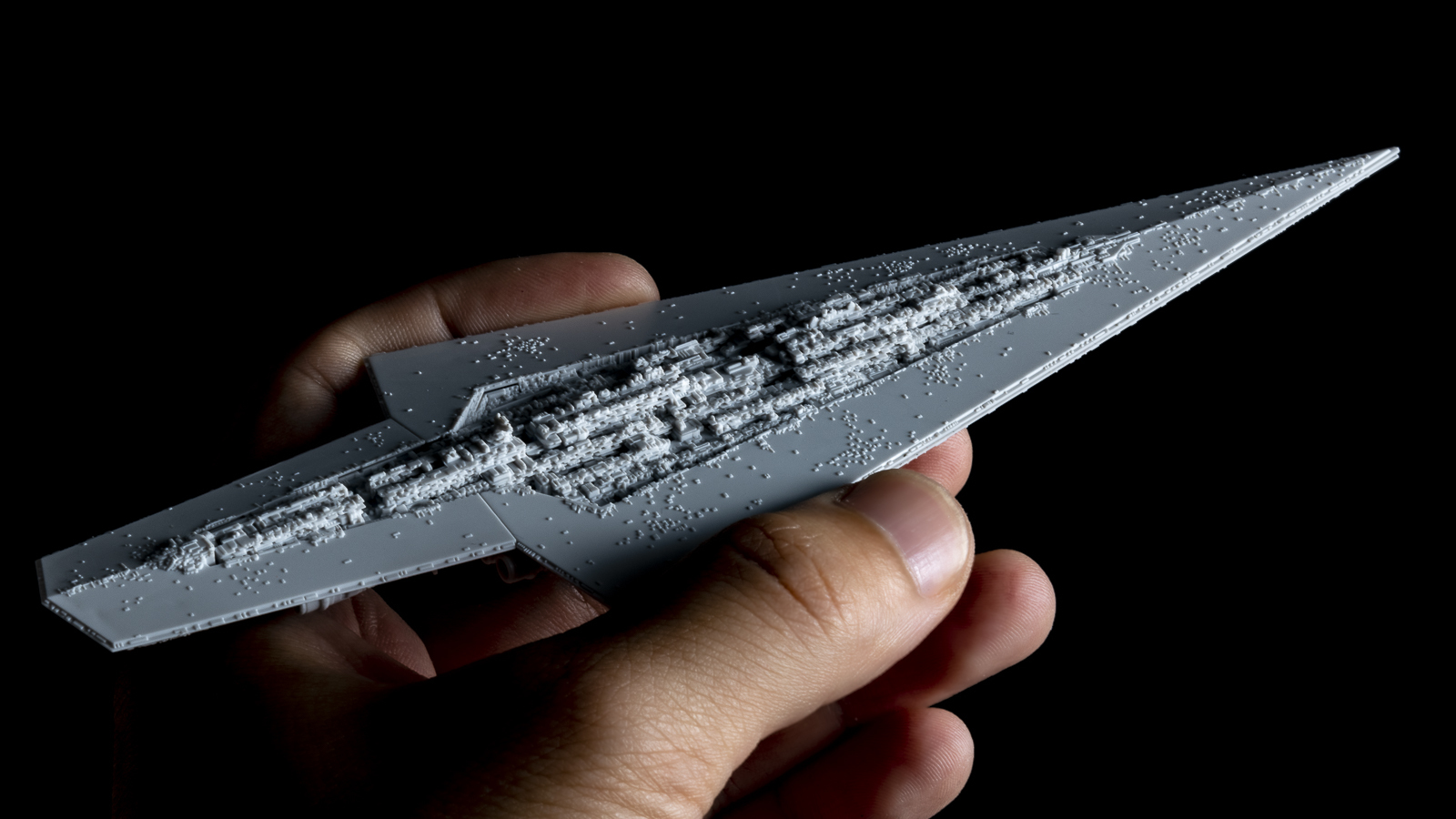 ランチ1回分のお値段で何杯でもイケる！スター・デストロイヤーの親玉