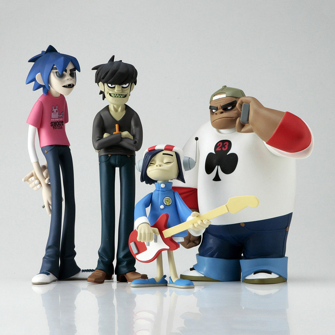 これがゴリラズ・フィギュアの原点です : 下呂温泉 留之助商店 店主の