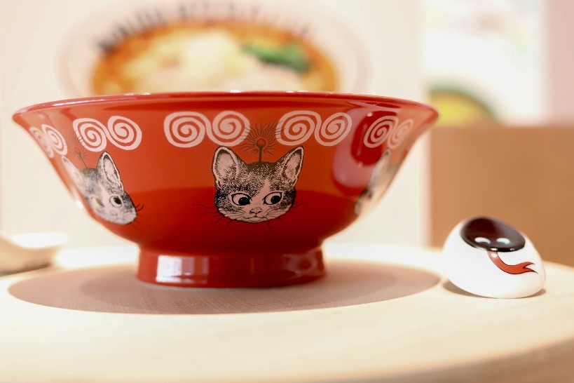 ラーメンどんぶり展☆21_21 DESIGN SIGHTギャラリー : 猫の部屋