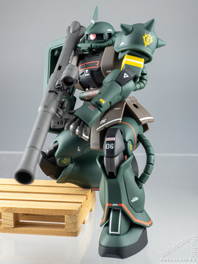 HG 1/144 ガンダムベース限定 ザクII(21stCENTURY REAL TYPE Ver
