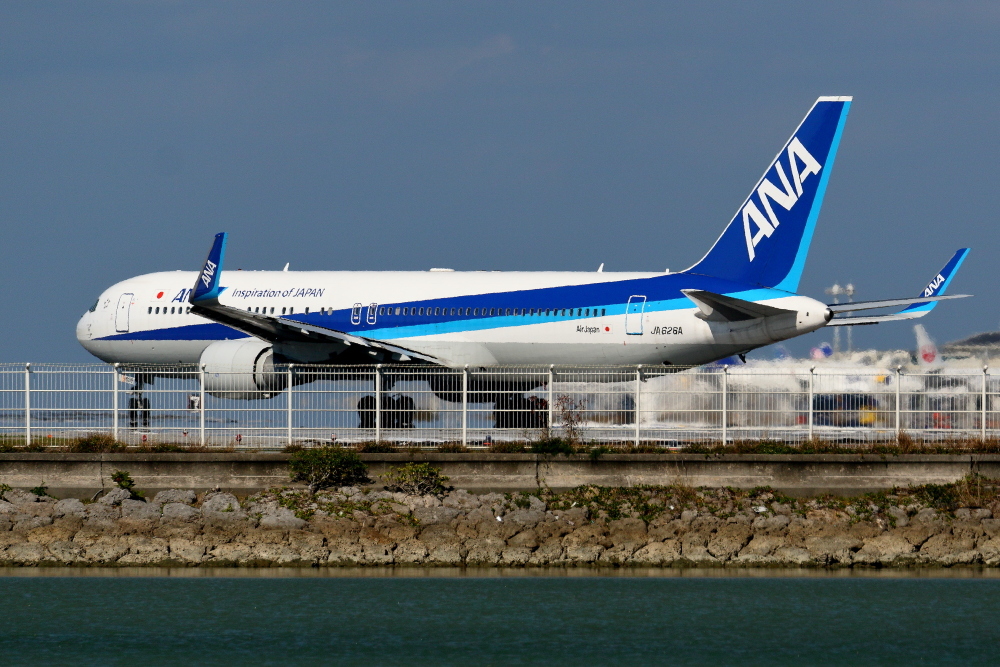 ANA B767-300ER ウィングレット付き : 南の島の飛行機日記