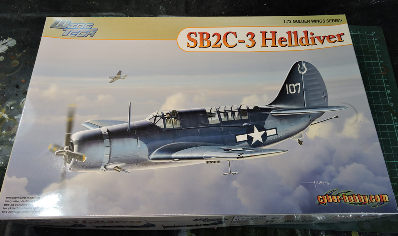 サイバーホビー1/72 SB2Cヘルダイバーの製作開始 : ぷんとの業務日報