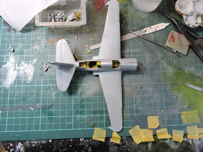 サイバーホビー1/72 SB2Cヘルダイバーの製作開始 : ぷんとの業務日報