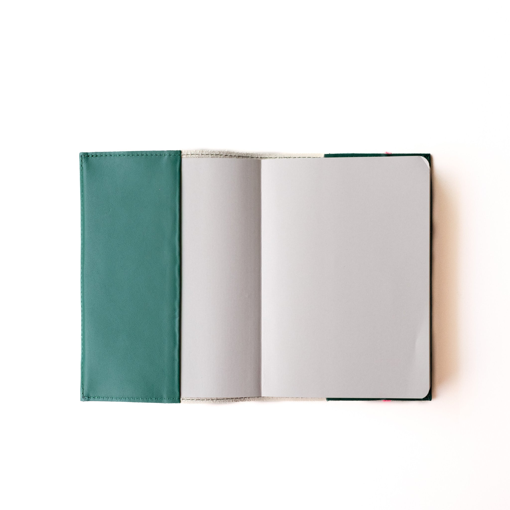 ノートブックカバー 2026／telepath テレパス（B6サイズ） – PETTICA