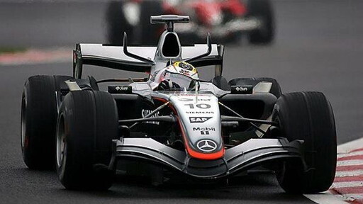 HOW TO BUILD A CAR/Adrian Newey: 僕とグルメと横浜で。