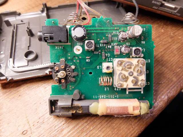 ICF-TR40 Pepper's Square 遠いページ