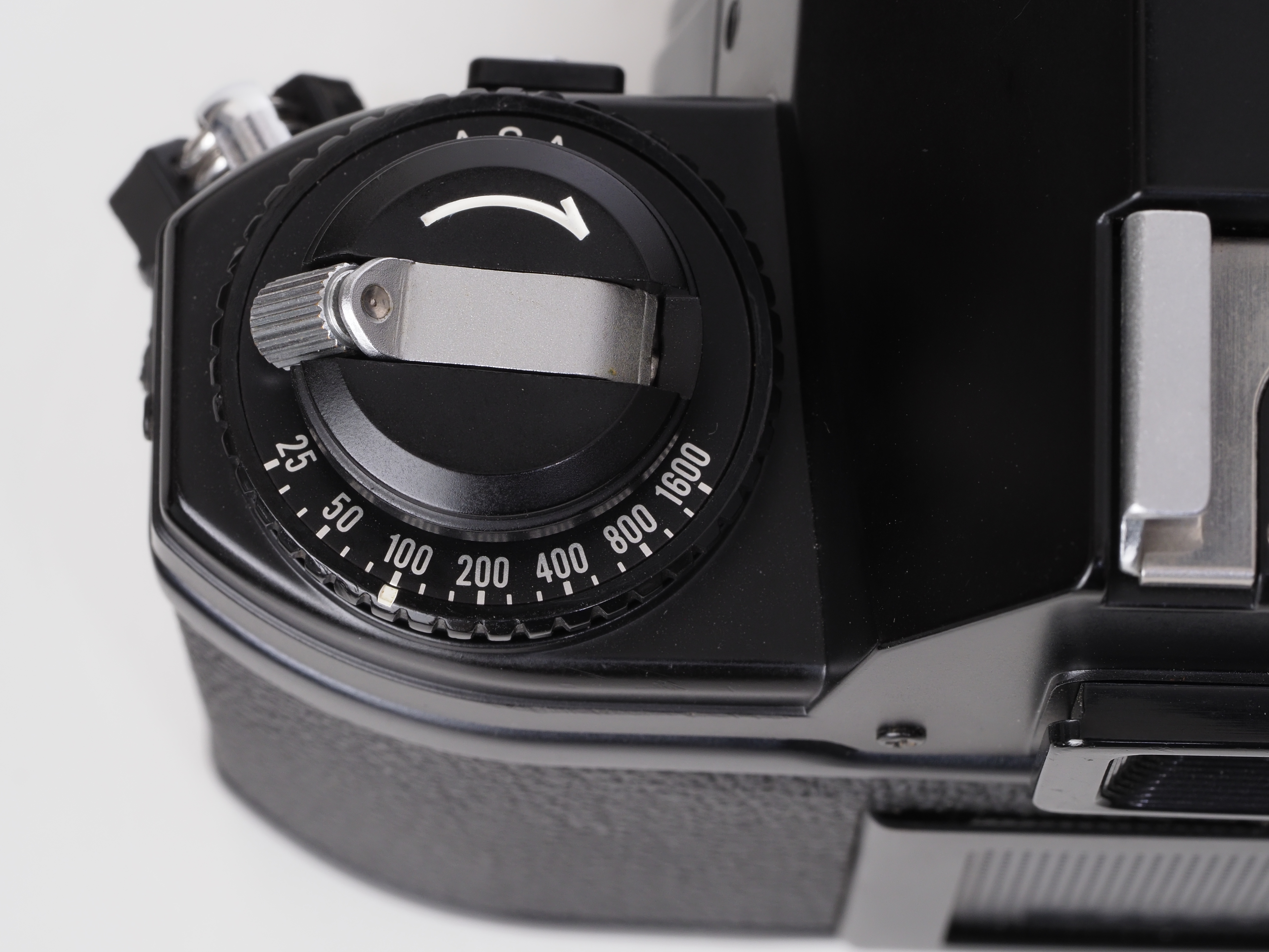 赤城耕一：第28回 ニコンがエントリー機を作るとこうなる!? 突然に登場