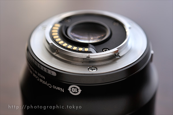 大口径単焦点レンズ「ニコン 1 NIKKOR 32mm f/1.2」はNikon 1 用として