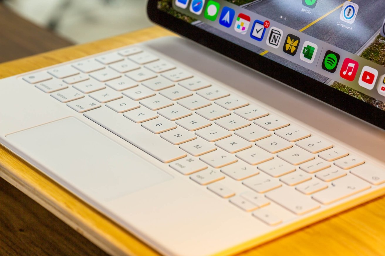 11-Inch white Magic Keyboard long-term review: the perfect writing
