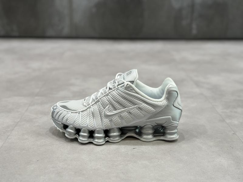 NIKE W SHOX TL PLATINUM TINT/METALLIC SILVER-WHITE（ナイキ