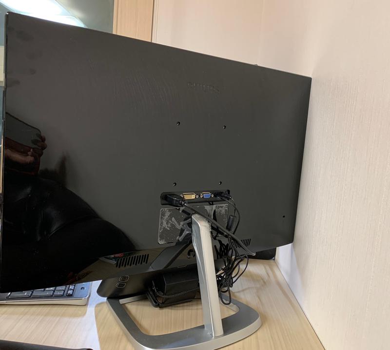 Ultra Wide-Color 搭載液晶モニター 276E9QDSB/11 | Philips