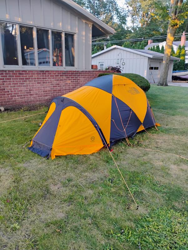 The North Face Mountain 25 Tent: 2-Person 4-Season - Hike & Camp