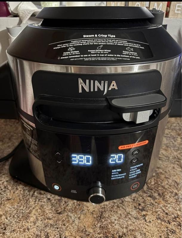 Ninja OL501 Foodi™ 14-in-1 6.5-qt. Pressure Cooker Steam Fryer