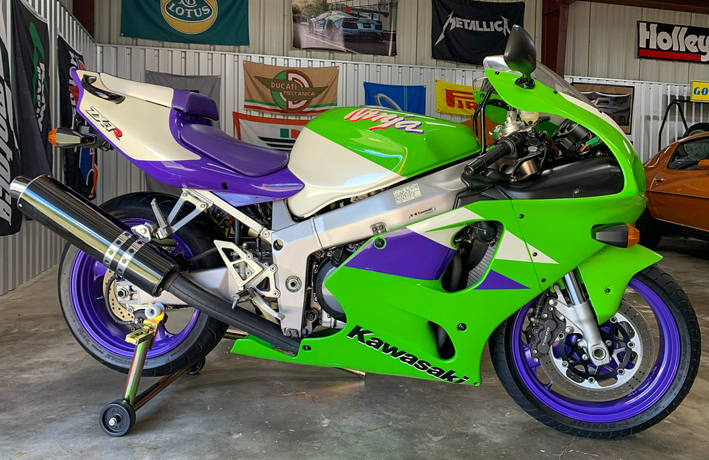 りき ZX7R 1997 - YouTube