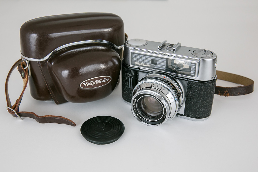 1965 Voigtländer Vitomatic IIIb - armes