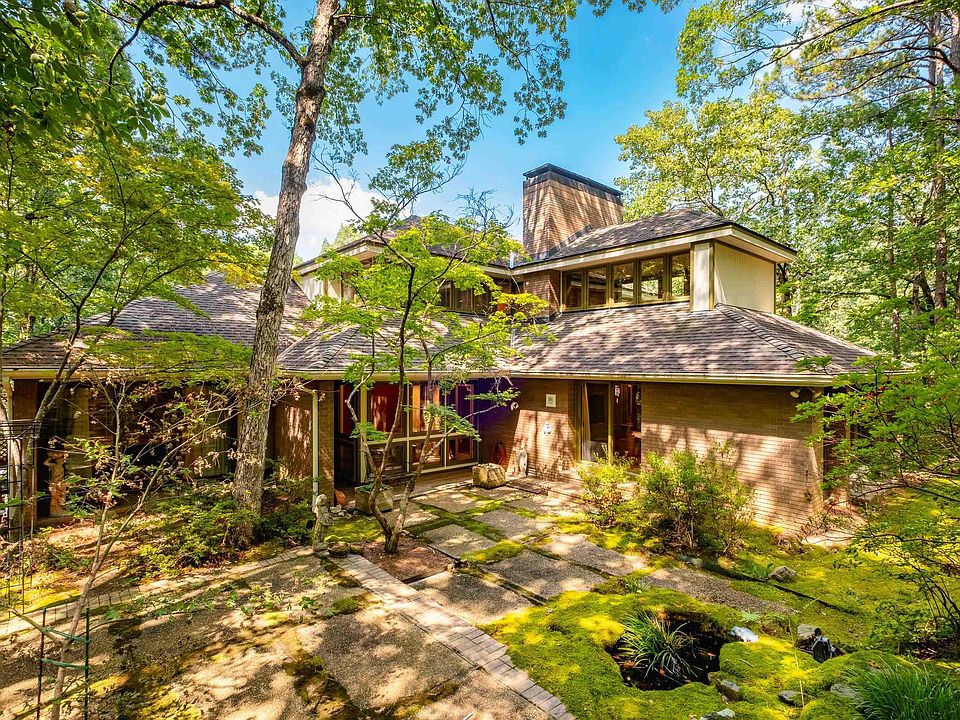 18 Hickory Hills Cir, Little Rock, AR 72212 | MLS #26002335 | Zillow