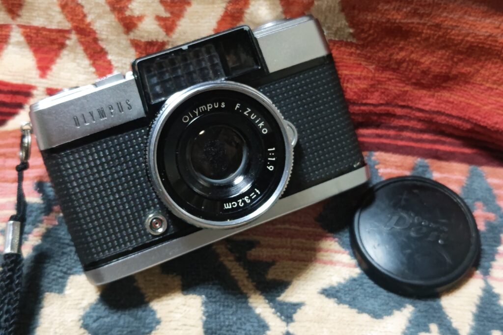 2倍撮れる「魅惑のハーフカメラ」 その4「Olympus PEN D」 - PHOTOWALK