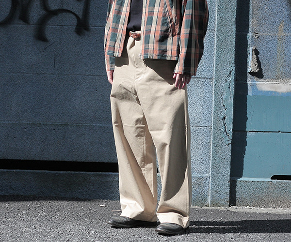 オーラリーから人気のワイドチノが登場♪ | andPheb Staff Blog