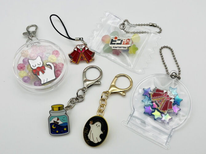 ピンバッジ（ピンズ）をキーホルダーにしてみよう！ | ピンバッジの達人