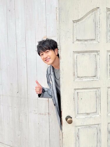 こんなかわいいおじさんみたことない」ゆず北川悠仁・49歳、年齢不詳の