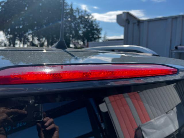 jeep レネゲード ハイマウントランプ交換｜グーネットピット