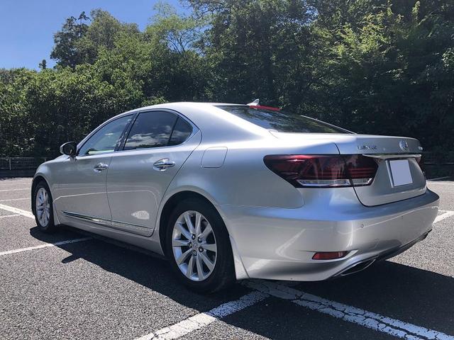 レクサスLS460 純正エアサス異音修理 エアサス交換 USF40 吉川市｜グー