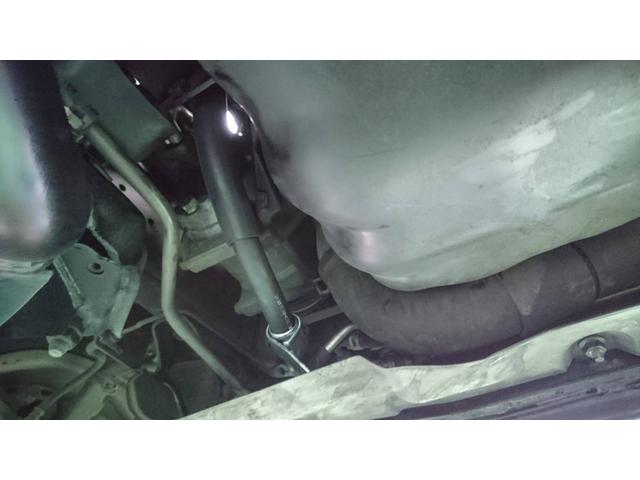 三菱 デリカ トラック パワステオイル漏れ パワステホース交換 大阪