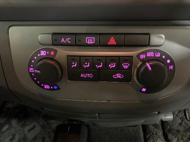 ダイハツタントカスタム エアコンパネル照明LED化｜グーネットピット