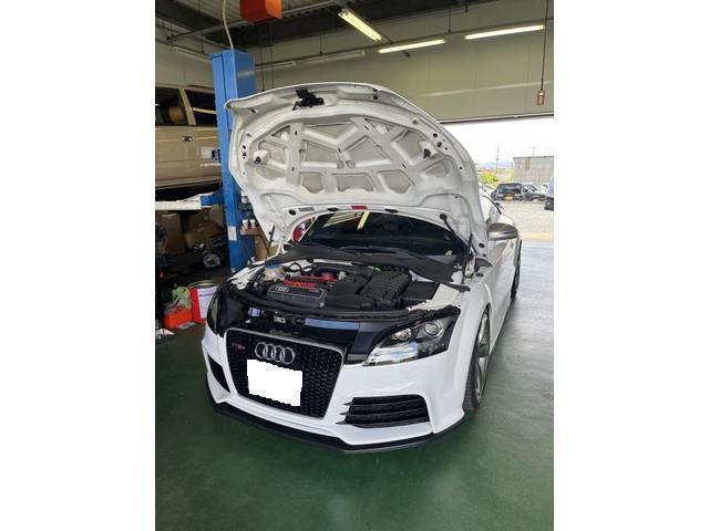 水漏れの修理 アウディ TT RSクーペ ABA-8JCEPF 地域密着 整備工場