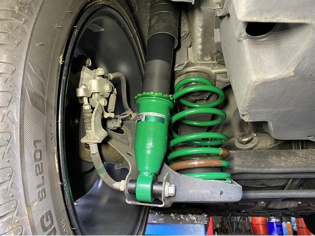 滋賀 30プリウスの車高調キット取付(テイン フレックスZ)｜グーネット