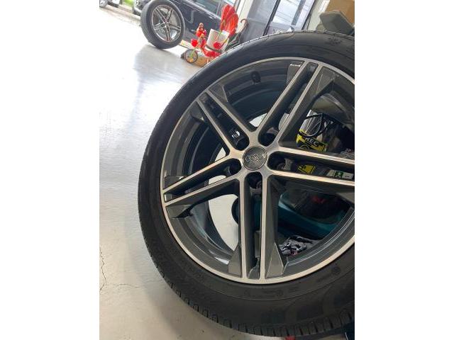 AUDI Q5 アウディ ホイール入れ替え 19から20インチへ変更