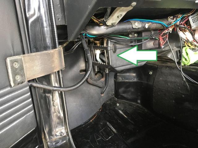 エアコンガス漏れはエバポレーターから。現物修理で何とか対応できまし