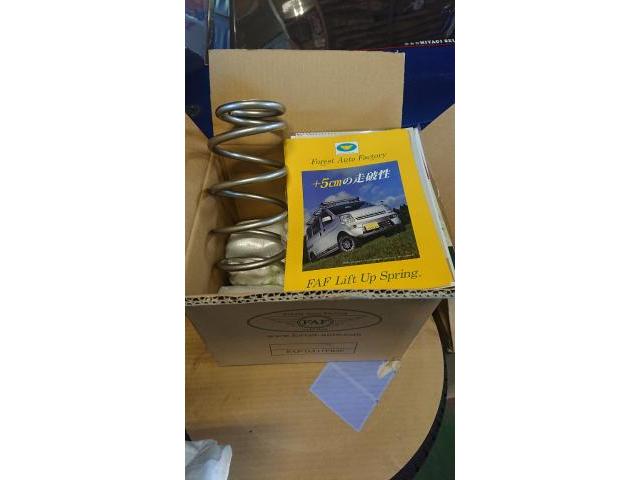 エブリィ DA17系 フォレストオート製リフトアップスプリング装着