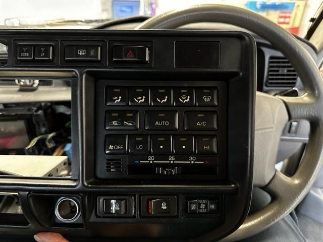 トヨタ ランクル80 車検整備 スピードメーター エアコンパネル LED化