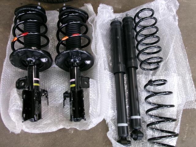 トヨタ プリウス 中古部品持込 コイルスプリング ショックアブソーバー