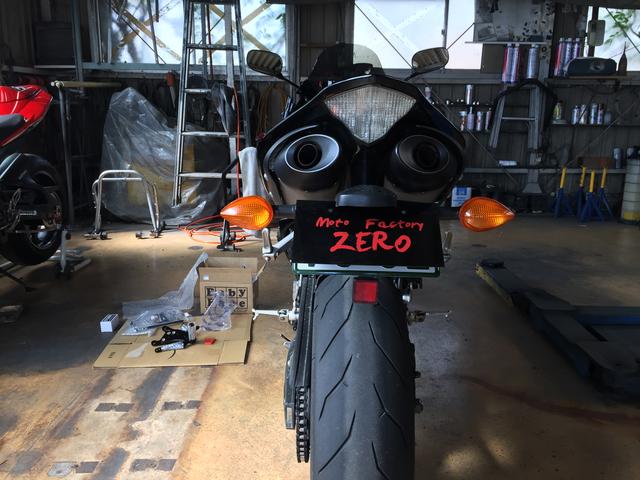 奈良県 奈良市 ヤマハ 〔YZF-R1〕 シーケンシャルウインカー取り付け