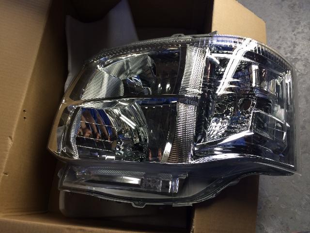 200系 ハイエース 純正 ヘッドライト インナー ブラック 塗装 加工