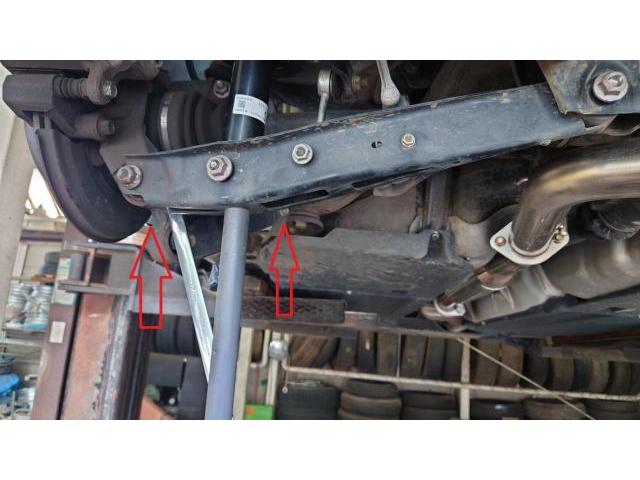 86 ZN6 GR86純正サスペンション 取り付け交換 4輪アライメント